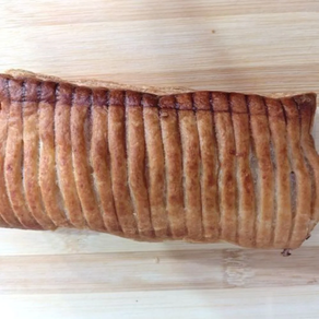 Hojaldre griega (queso feta,acetuna y tomate) 135g.